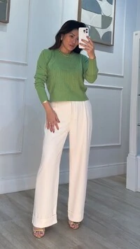 Blusa Tricot Leila Parte Frontal Com Maxi Nervuras E Trançados Verticais