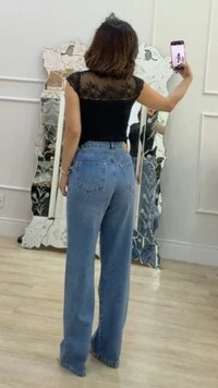 Blusa Elza Gola E Mangas Em Tule