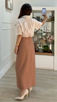 Camisa Bordada Mangas 3/4 Evasê Valéria Lástex Posterior