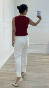 Regata Tricot Canelado Halley Detalhe Gola Enrolado