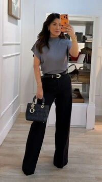 Blusa Tricot Ampla Ombros Com Nervura Eliza Gola Média