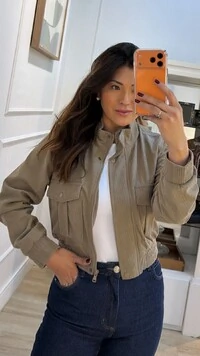 Jaqueta Casaco Bomber Veludo Cotelê Maya Bolsos Quadrados Frontais