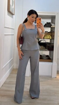 Blusa Alice Com Fivelas Duplas Nas Alças