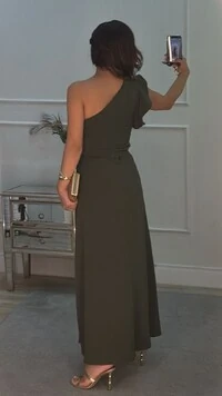 Vestido Longo Alba Ombro Único E Cinto Faixa Com Fivela Dupla