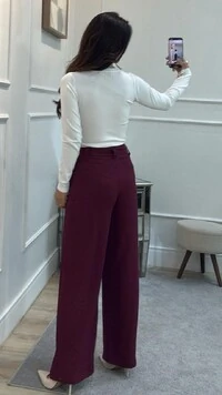 Blusa Tricot Gola Careca Sandra Texturas Frontais