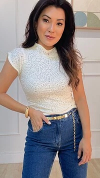 Blusa Tricot Com Entremeios Gola Alta Sandy Punhos E Barrado Ondulados