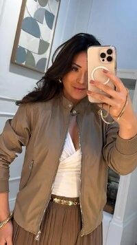 PRÉ-VENDA ENVIO ESTIMADO 28/11 Jaqueta Corta Vento Amabel Elastico No Barrado