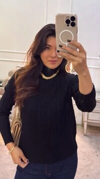 Blusa Cacharrel Tricot Maddie Detalhes Trançados E Ondulações