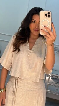 Blusa Meire Botões Forrados E Mangas Curtas Amplas