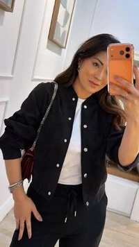 Jaqueta Casaco Bomber Suede Bianca Com Botões De Pressão