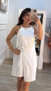 Vestido Curto Cavado Emilly Sobreposição Com Amarração