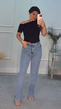 Blusa Malha Layla Ombro Vazado Detalhe Pregas