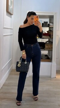 Blusa Malha Ombro Vazado Detalhe De Pregas Layla Mangas 7/8