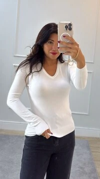 Blusa Tricot Decote V Noemi Mangas Longas