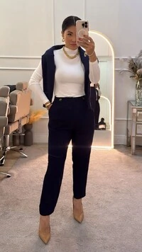 Blusa Básica Giovanna Gola Média E Mangas Longas