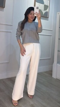 Blusa Tricot Leila Parte Frontal Com Maxi Nervuras E Trançados Verticais