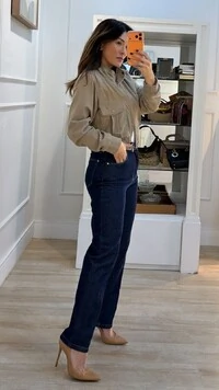 Jaqueta Casaco Bomber Veludo Cotelê Maya Bolsos Quadrados Frontais