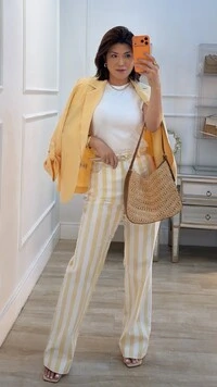 Calça Sarja Listrada Wide Leg Lorena Botão Forrado