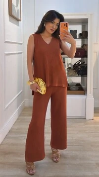 Conjunto Tricot Maithe Blusa Regata Alongada E Calça Pantalona