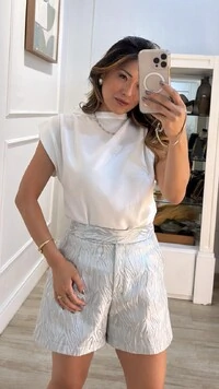 Shorts Curto Texturizado Melissa Pala Transpassada