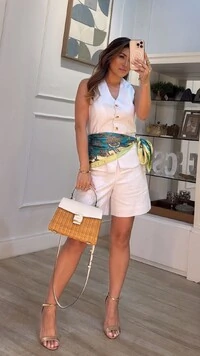 Colete Decote V Bolsos Fake Milena Cinto Fino Trançado