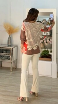 Blusa Estampada Malha Fria Elania Mangas Longas