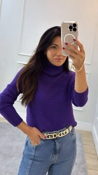 Blusa Tricot Gola Rolê Tati Nervuras Na Horizontal Detalhe Na Diagonal