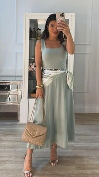 Vestido Midi Decote Reto Barbara Alças Largas