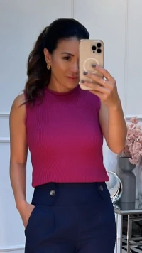 Regata Tricot Canelado Halley Detalhe Gola Enrolado