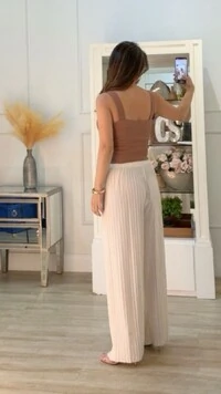 Blusa Regata Viscose Com Linho Magnólia Detalhe Recorte No Busto