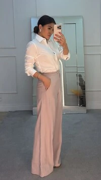 Calça Pantalona Carmen Com Botão Prata Texturizado