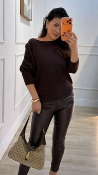 Poncho Tricot Texturizado Grazi Barrado Arredondado