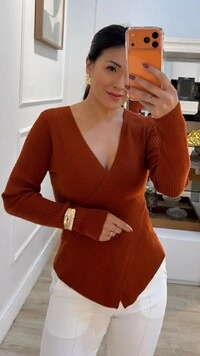 Blusa Tricot Modal Decote V Transpassado Flavia Barrado Assimétrico