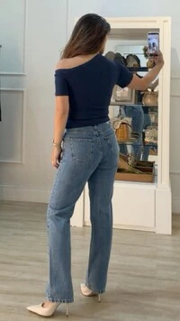 Blusa Malha Layla Ombro Vazado Detalhe Pregas