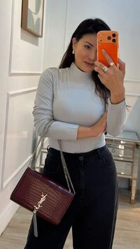 Blusa Cacharrel Canelada Emilly Detalhe De Botões No Ombro