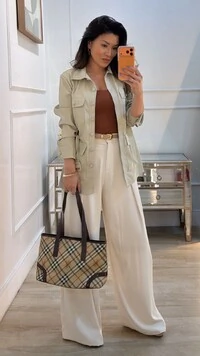 Parka Casaco Couro Eco Bolsos Quadrados Frontais Evelyn Cinto Faixa