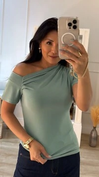 Blusa Malha Layla Ombro Vazado Detalhe Pregas