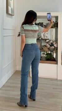Blusa Malha Listrada Celine Com Gola Ondulada