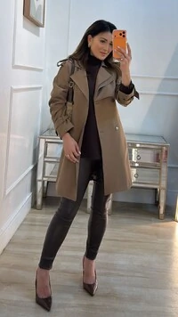 Casaco Trench Coat Martingalê Nos Punhos Grazi Cinto Fivela Retangular
