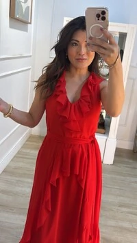 Vestido Longuete Crepe Decote V Com Babado Amanda Cinto Faixa