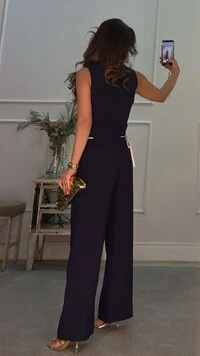Calça Viscose Clarice Pala Larga E Bolsos Quadrados Frontais