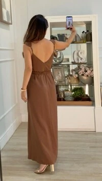 Vestido Longo Decote V Mariah Cinto Corda Detalhe Folha