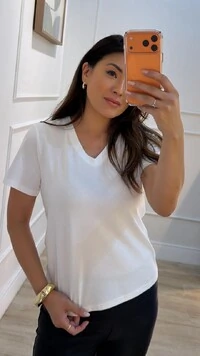 Blusa Malha Decote V Eliza Mangas Curtas