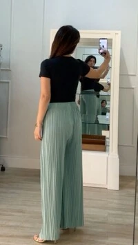 Calça Pantalona Plissada Brooke Pala Larga Com Elástico