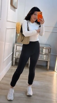 Calça Super Skinny Lívia Nervuras Em Recortes Na Pala