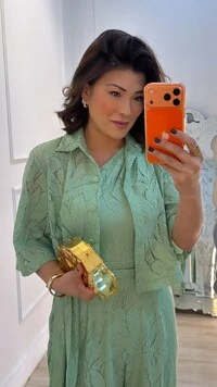 Camisa Cropped De Renda Dulce Mangas 3/4