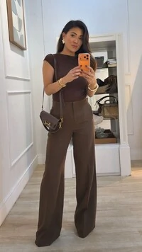 Calça Pantalona Sarah Com Bolsos Faca