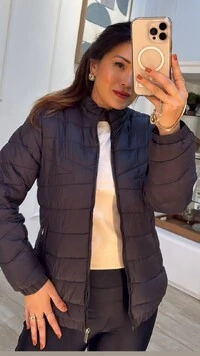 Jaqueta Nylon Valentina Pespontos Em Triangulo Horizontal