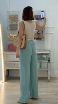 Calça Pantalona Plissada Serena Pala Larga Com Elástico