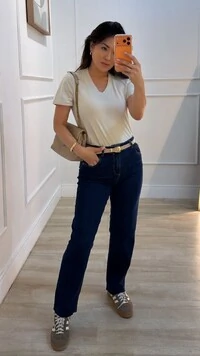 Blusa Malha Decote V Eliza Mangas Curtas